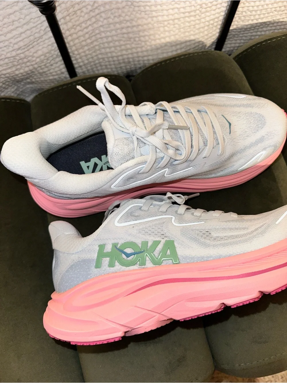 HOKA Clifton 10 Running Shoes